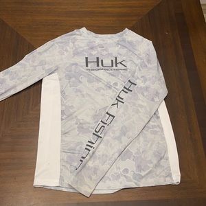 Huk Fishing shirt, size YL